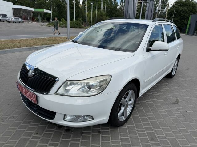 Белый Шкода Октавия, объемом двигателя 1.4 л и пробегом 185 тыс. км за 6800 $, фото 1 на Automoto.ua