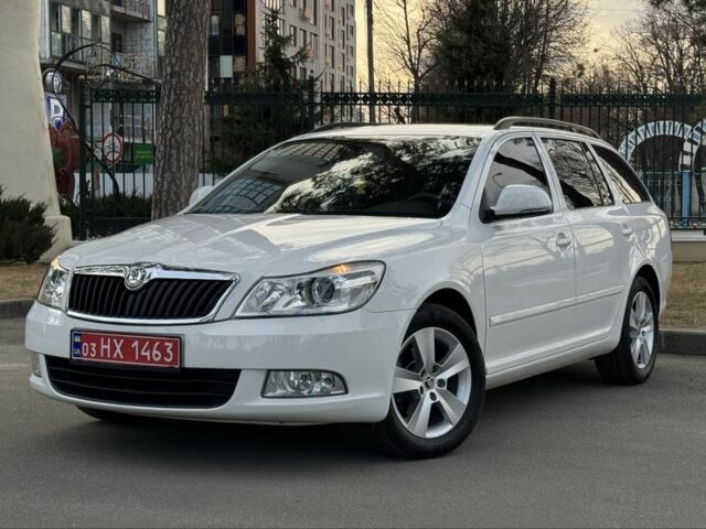 Белый Шкода Октавия, объемом двигателя 1.6 л и пробегом 231 тыс. км за 8500 $, фото 1 на Automoto.ua