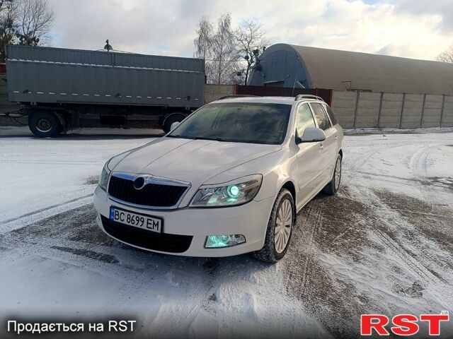 Белый Шкода Октавия, объемом двигателя 1.9 л и пробегом 400 тыс. км за 9500 $, фото 1 на Automoto.ua