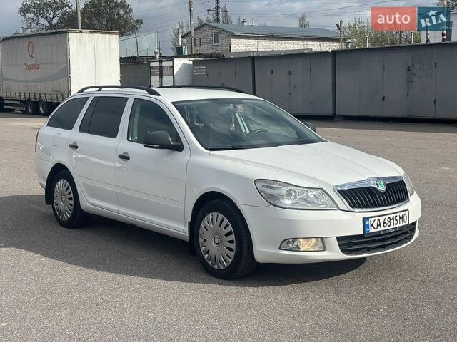 Белый Шкода Октавия, объемом двигателя 1.4 л и пробегом 244 тыс. км за 6300 $, фото 1 на Automoto.ua