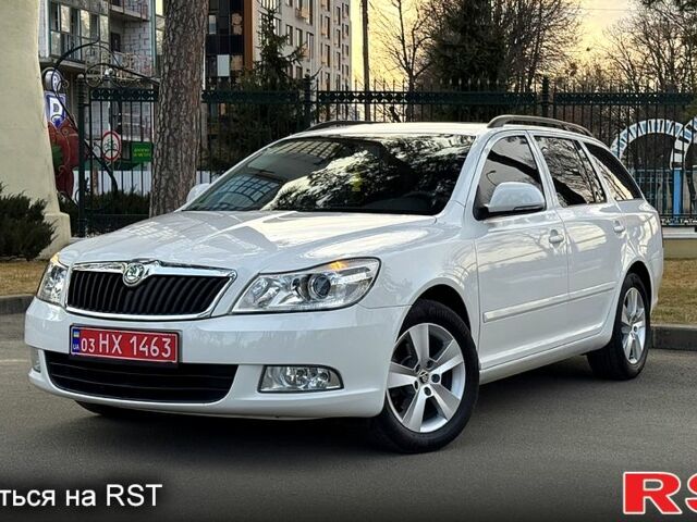Белый Шкода Октавия, объемом двигателя 1.6 л и пробегом 231 тыс. км за 8500 $, фото 1 на Automoto.ua