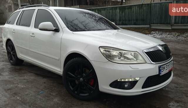 Белый Шкода Октавия, объемом двигателя 1.98 л и пробегом 193 тыс. км за 11700 $, фото 1 на Automoto.ua