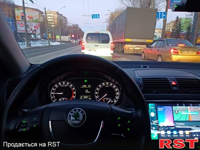 Белый Шкода Октавия, объемом двигателя 1.6 л и пробегом 294 тыс. км за 8100 $, фото 1 на Automoto.ua