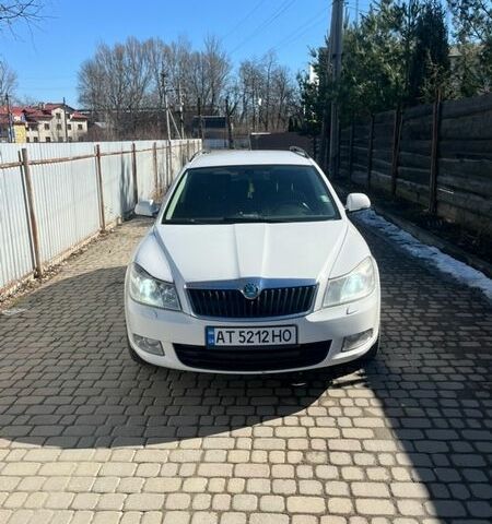Белый Шкода Октавия, объемом двигателя 1.6 л и пробегом 260 тыс. км за 6500 $, фото 1 на Automoto.ua