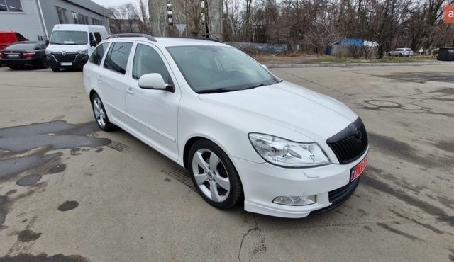 Белый Шкода Октавия, объемом двигателя 1.8 л и пробегом 243 тыс. км за 8450 $, фото 1 на Automoto.ua