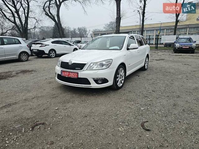 Білий Шкода Октавія, об'ємом двигуна 1.98 л та пробігом 233 тис. км за 10200 $, фото 1 на Automoto.ua