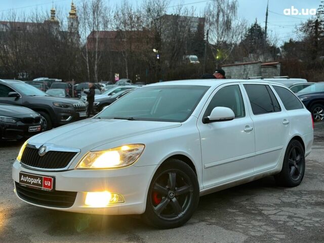 Белый Шкода Октавия, объемом двигателя 1.8 л и пробегом 316 тыс. км за 7290 $, фото 1 на Automoto.ua
