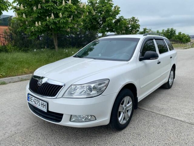 Белый Шкода Октавия, объемом двигателя 1.4 л и пробегом 170 тыс. км за 7400 $, фото 1 на Automoto.ua