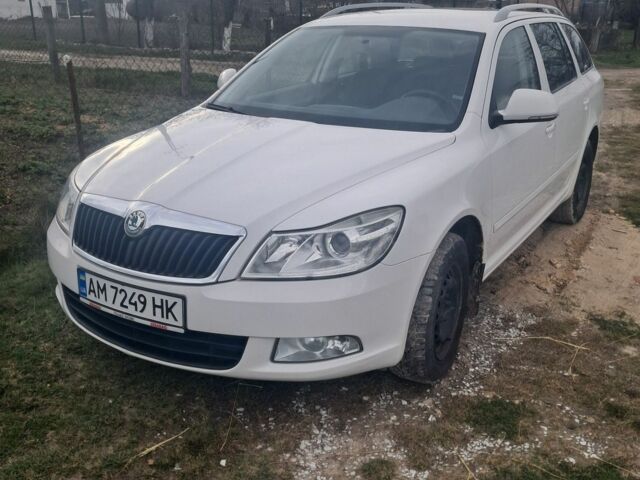 Білий Шкода Октавія, об'ємом двигуна 1.6 л та пробігом 286 тис. км за 6000 $, фото 1 на Automoto.ua