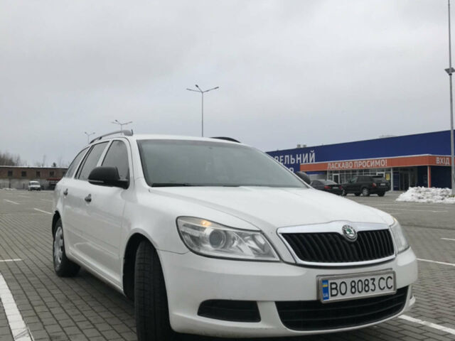 Белый Шкода Октавия, объемом двигателя 1.9 л и пробегом 394 тыс. км за 6200 $, фото 1 на Automoto.ua