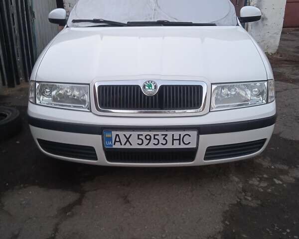 Белый Шкода Октавия, объемом двигателя 1.6 л и пробегом 192 тыс. км за 6500 $, фото 1 на Automoto.ua