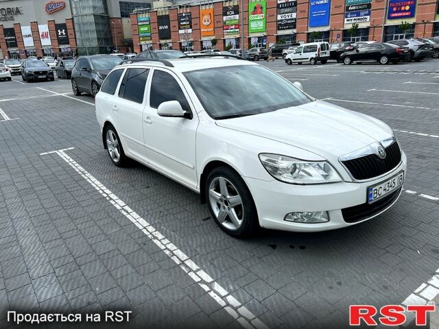 Белый Шкода Октавия, объемом двигателя 1.6 л и пробегом 320 тыс. км за 6200 $, фото 1 на Automoto.ua