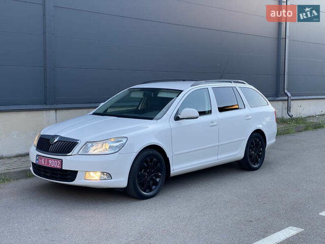 Белый Шкода Октавия, объемом двигателя 1.6 л и пробегом 193 тыс. км за 6999 $, фото 1 на Automoto.ua
