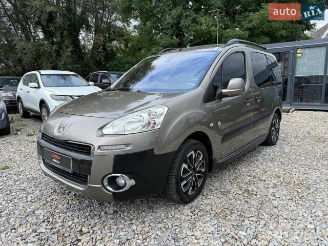 Белый Шкода Октавия, объемом двигателя 1.8 л и пробегом 219 тыс. км за 7100 $, фото 1 на Automoto.ua