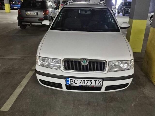 Белый Шкода Октавия, объемом двигателя 1.9 л и пробегом 313 тыс. км за 6900 $, фото 1 на Automoto.ua