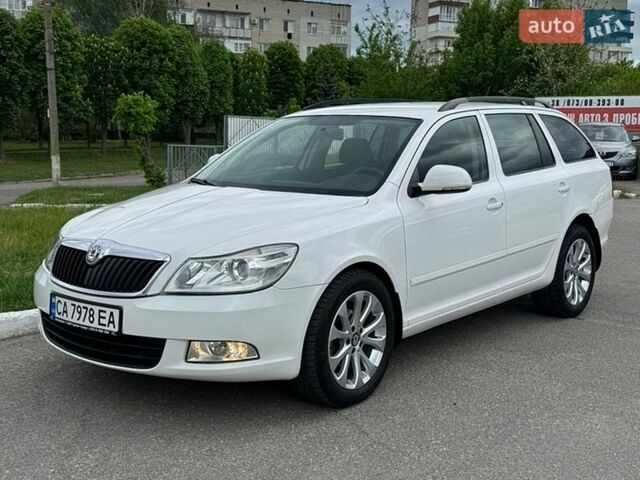 Белый Шкода Октавия, объемом двигателя 1.6 л и пробегом 274 тыс. км за 7700 $, фото 1 на Automoto.ua