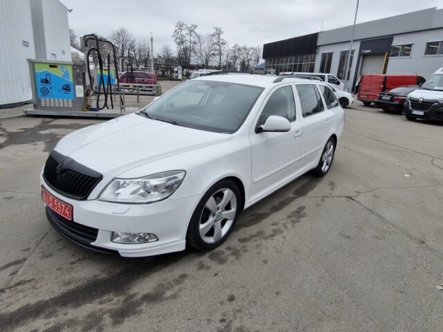 Белый Шкода Октавия, объемом двигателя 1.8 л и пробегом 243 тыс. км за 8450 $, фото 1 на Automoto.ua