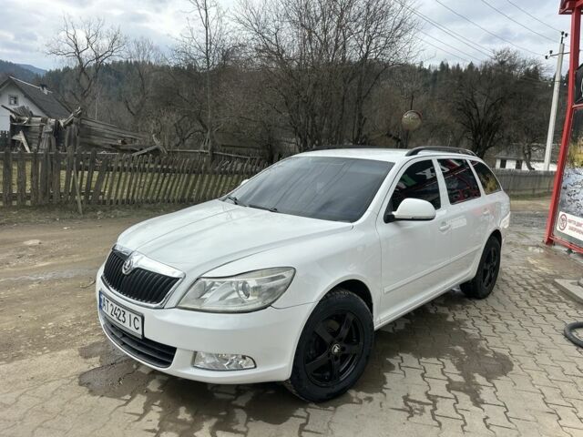 Белый Шкода Октавия, объемом двигателя 1.6 л и пробегом 280 тыс. км за 7263 $, фото 1 на Automoto.ua