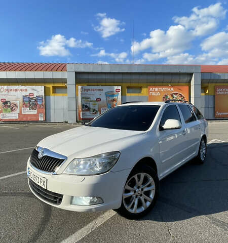 Белый Шкода Октавия, объемом двигателя 1.6 л и пробегом 291 тыс. км за 8200 $, фото 1 на Automoto.ua