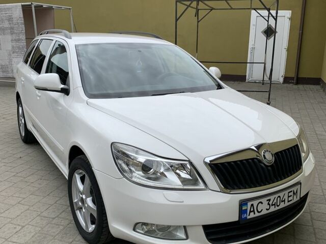 Белый Шкода Октавия, объемом двигателя 1.9 л и пробегом 330 тыс. км за 5800 $, фото 1 на Automoto.ua