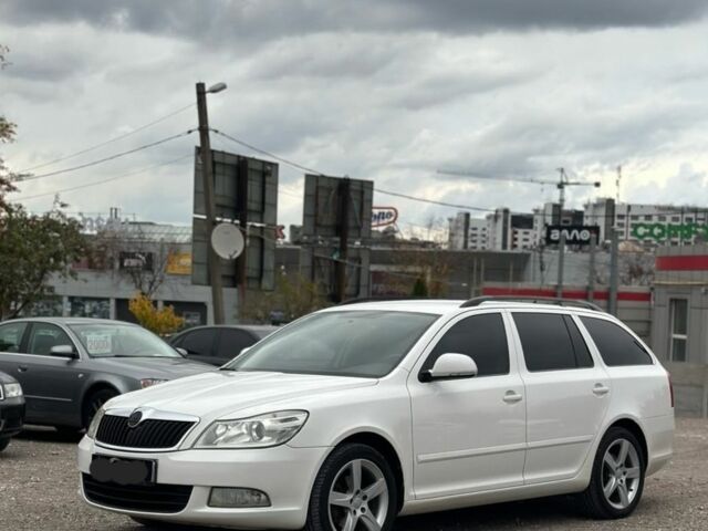 Белый Шкода Октавия, объемом двигателя 0 л и пробегом 324 тыс. км за 6500 $, фото 1 на Automoto.ua