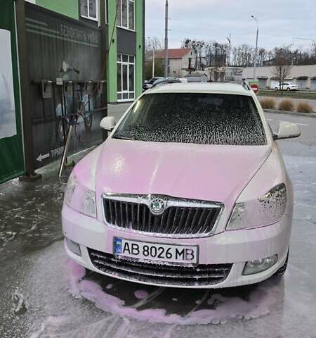 Білий Шкода Октавія, об'ємом двигуна 1.97 л та пробігом 280 тис. км за 8100 $, фото 1 на Automoto.ua