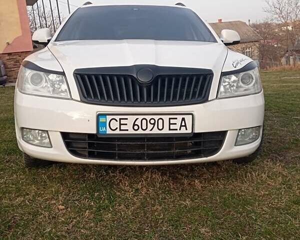 Белый Шкода Октавия, объемом двигателя 2 л и пробегом 384 тыс. км за 7900 $, фото 1 на Automoto.ua