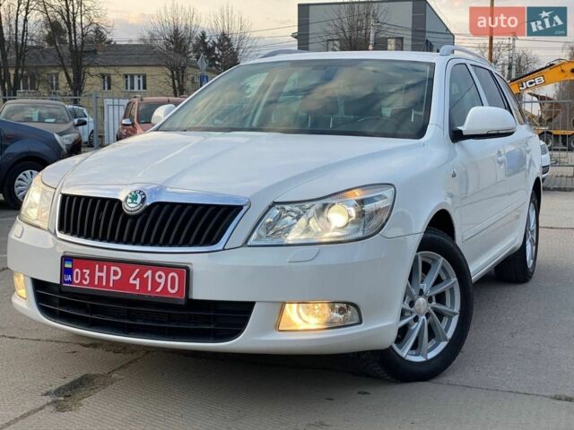 Білий Шкода Октавія, об'ємом двигуна 1.8 л та пробігом 206 тис. км за 9200 $, фото 1 на Automoto.ua