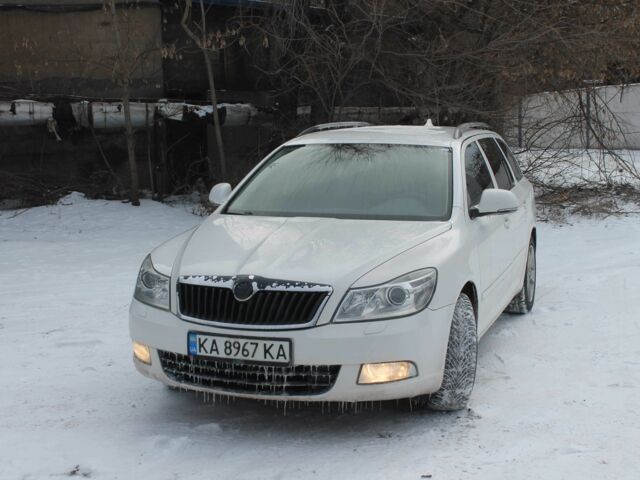 Белый Шкода Октавия, объемом двигателя 1.6 л и пробегом 295 тыс. км за 7500 $, фото 1 на Automoto.ua