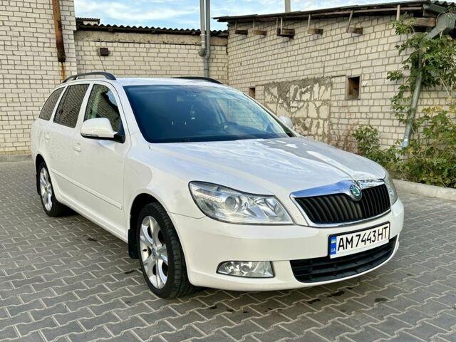 Шкода Октавія 2011 у Житомирі на Automoto.ua Білий Шкода Октавія, об'ємом двигуна 1.6 л та пробігом 235 тис. км за 8000 $, фото 1 на Automoto.ua