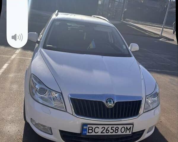 Белый Шкода Октавия, объемом двигателя 1.8 л и пробегом 200 тыс. км за 7000 $, фото 1 на Automoto.ua