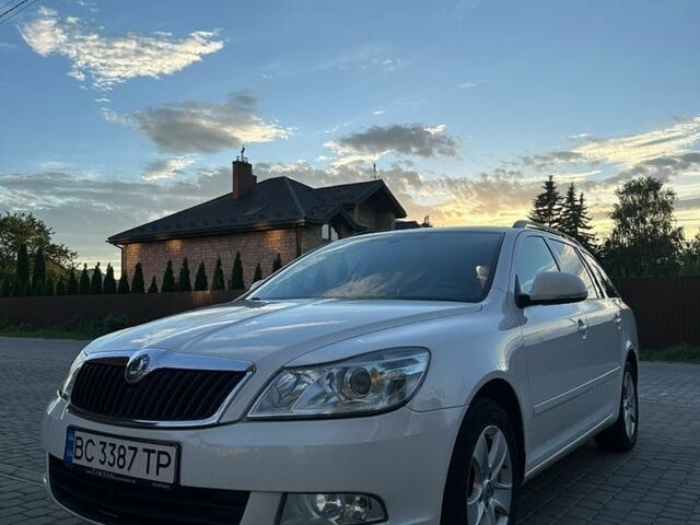Белый Шкода Октавия, объемом двигателя 1.6 л и пробегом 257 тыс. км за 7300 $, фото 1 на Automoto.ua