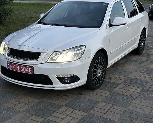 Белый Шкода Октавия, объемом двигателя 1.98 л и пробегом 279 тыс. км за 8800 $, фото 1 на Automoto.ua
