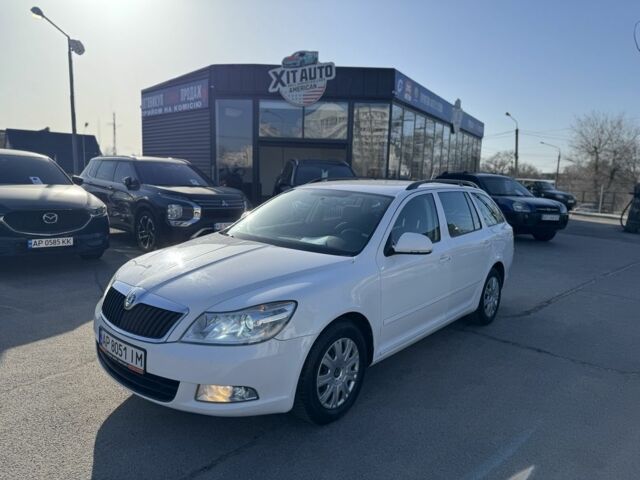 Белый Шкода Октавия, объемом двигателя 1.6 л и пробегом 254 тыс. км за 7000 $, фото 1 на Automoto.ua