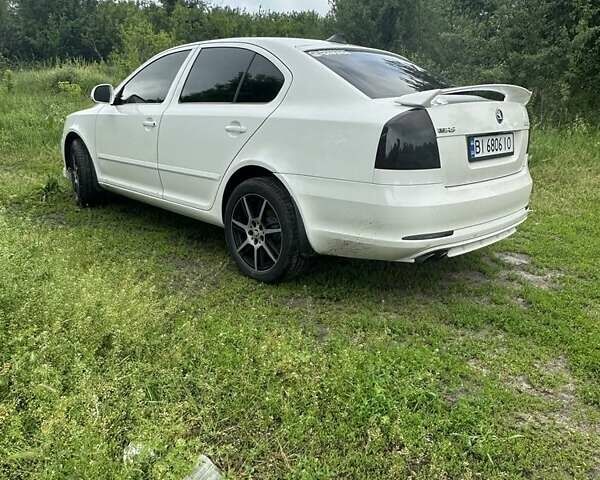 Білий Шкода Октавія, об'ємом двигуна 1.9 л та пробігом 260 тис. км за 9000 $, фото 1 на Automoto.ua