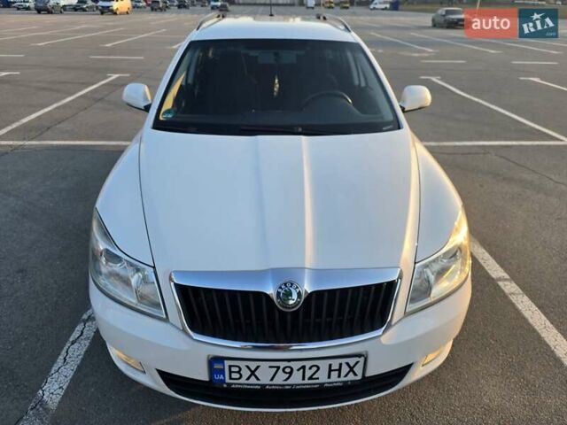 Білий Шкода Октавія, об'ємом двигуна 1.98 л та пробігом 312 тис. км за 8500 $, фото 1 на Automoto.ua
