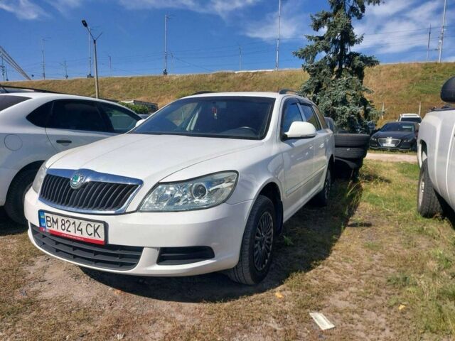 Білий Шкода Октавія, об'ємом двигуна 1.6 л та пробігом 270 тис. км за 5950 $, фото 1 на Automoto.ua