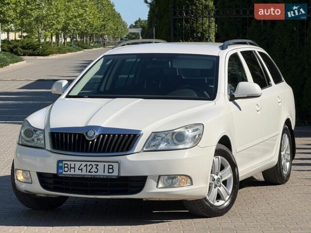 Белый Шкода Октавия, объемом двигателя 1.2 л и пробегом 200 тыс. км за 6300 $, фото 1 на Automoto.ua