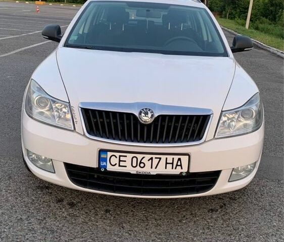 Білий Шкода Октавія, об'ємом двигуна 1.6 л та пробігом 306 тис. км за 7600 $, фото 1 на Automoto.ua