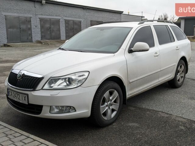Білий Шкода Октавія, об'ємом двигуна 1.97 л та пробігом 275 тис. км за 9800 $, фото 1 на Automoto.ua