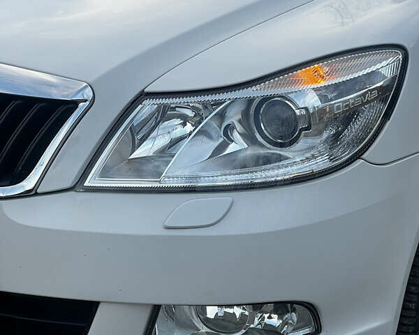 Білий Шкода Октавія, об'ємом двигуна 0 л та пробігом 282 тис. км за 8100 $, фото 1 на Automoto.ua