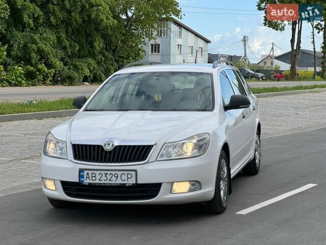 Белый Шкода Октавия, объемом двигателя 1.6 л и пробегом 266 тыс. км за 6900 $, фото 1 на Automoto.ua