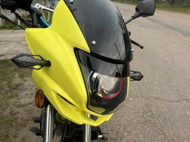 Білий Шкода Октавія, об'ємом двигуна 1.6 л та пробігом 384 тис. км за 6324 $, фото 1 на Automoto.ua