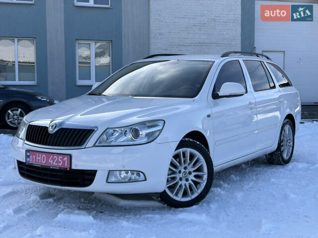 Белый Шкода Октавия, объемом двигателя 1.8 л и пробегом 196 тыс. км за 9399 $, фото 1 на Automoto.ua
