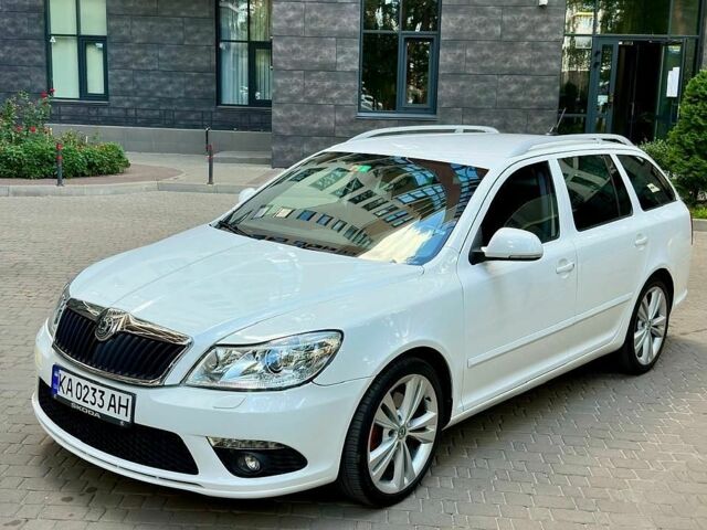 Білий Шкода Октавія, об'ємом двигуна 2 л та пробігом 170 тис. км за 10900 $, фото 1 на Automoto.ua