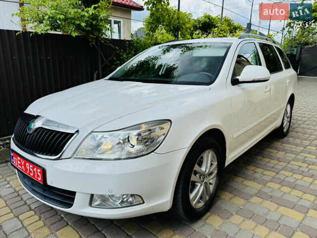 Білий Шкода Октавія, об'ємом двигуна 1.98 л та пробігом 218 тис. км за 11299 $, фото 1 на Automoto.ua