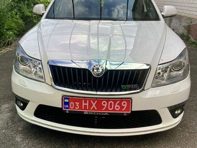 Білий Шкода Октавія, об'ємом двигуна 1.98 л та пробігом 169 тис. км за 10500 $, фото 1 на Automoto.ua