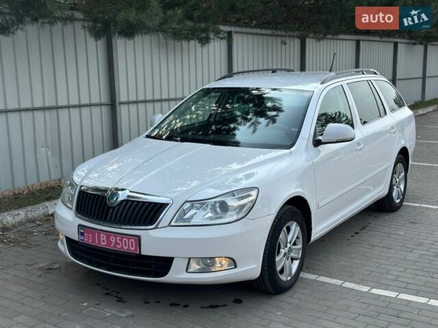Білий Шкода Октавія, об'ємом двигуна 1.99 л та пробігом 268 тис. км за 9300 $, фото 1 на Automoto.ua