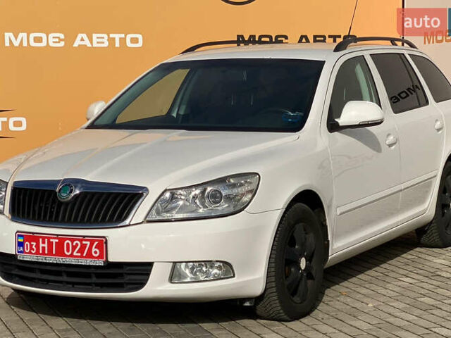 Белый Шкода Октавия, объемом двигателя 1.6 л и пробегом 238 тыс. км за 8200 $, фото 1 на Automoto.ua