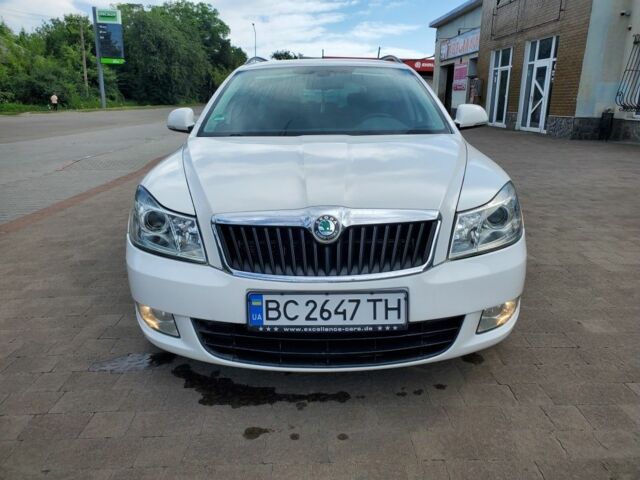Білий Шкода Октавія, об'ємом двигуна 2 л та пробігом 270 тис. км за 10300 $, фото 1 на Automoto.ua